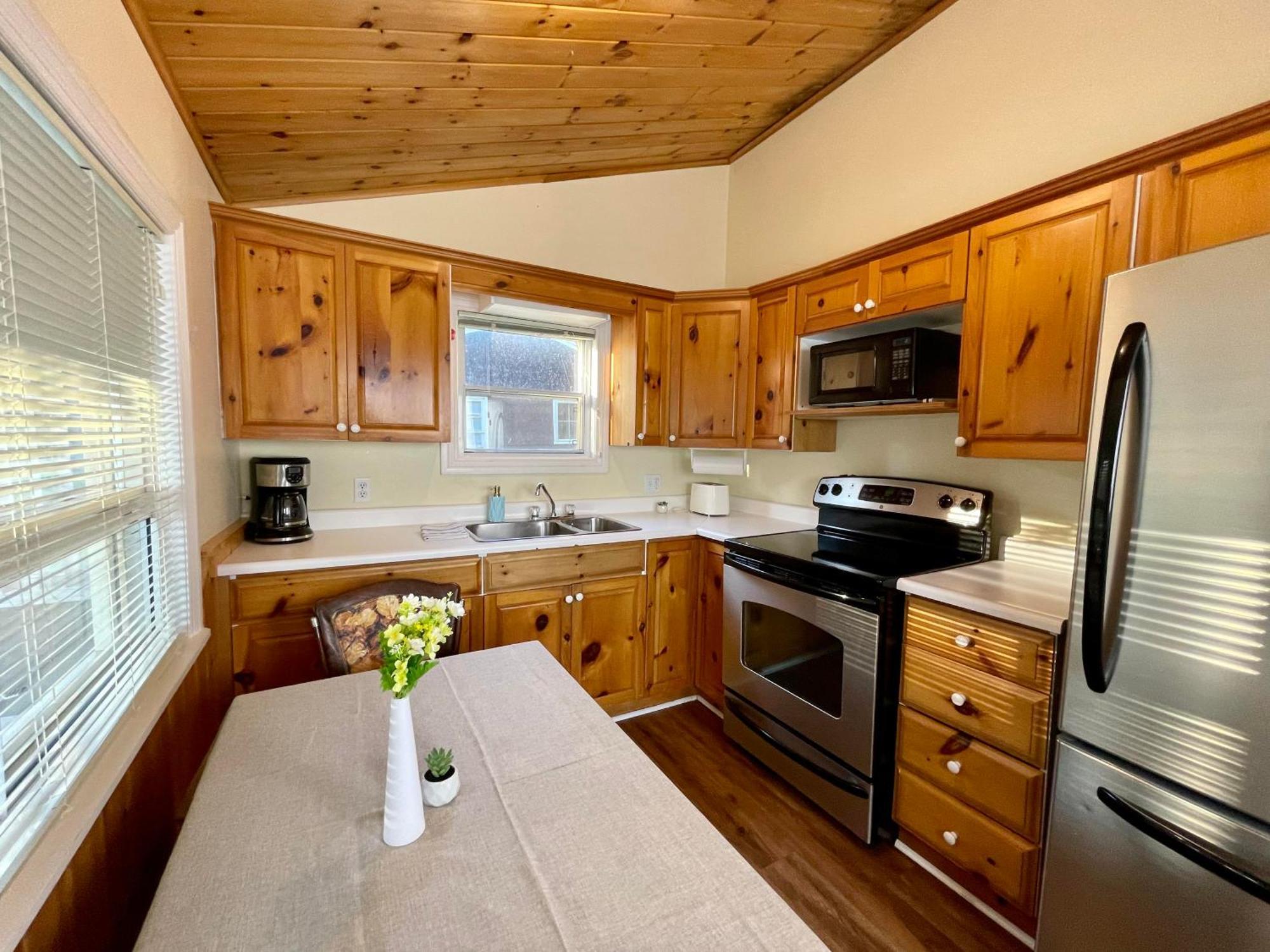 Ambleside Cottage Resort Bobcaygeon Exterior foto