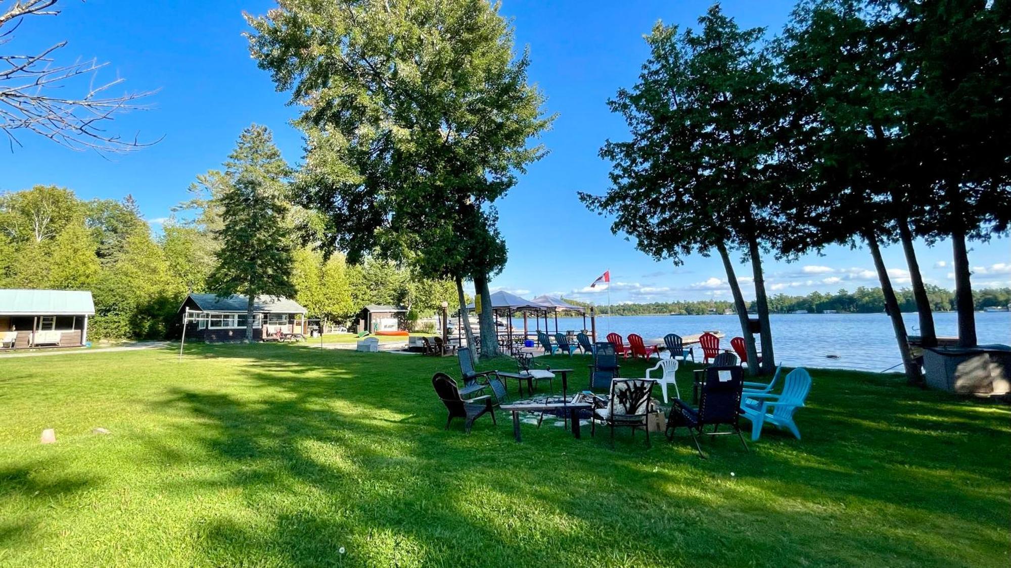 Ambleside Cottage Resort Bobcaygeon Exterior foto